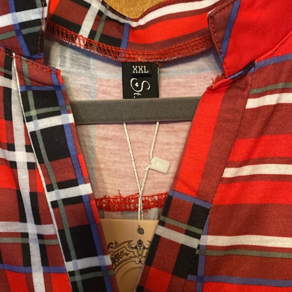 Plaid long tunic. New with tags. - Picture 3 of 5